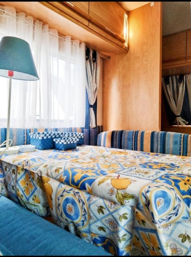 Love In The Camper Florence Ngoại thất bức ảnh